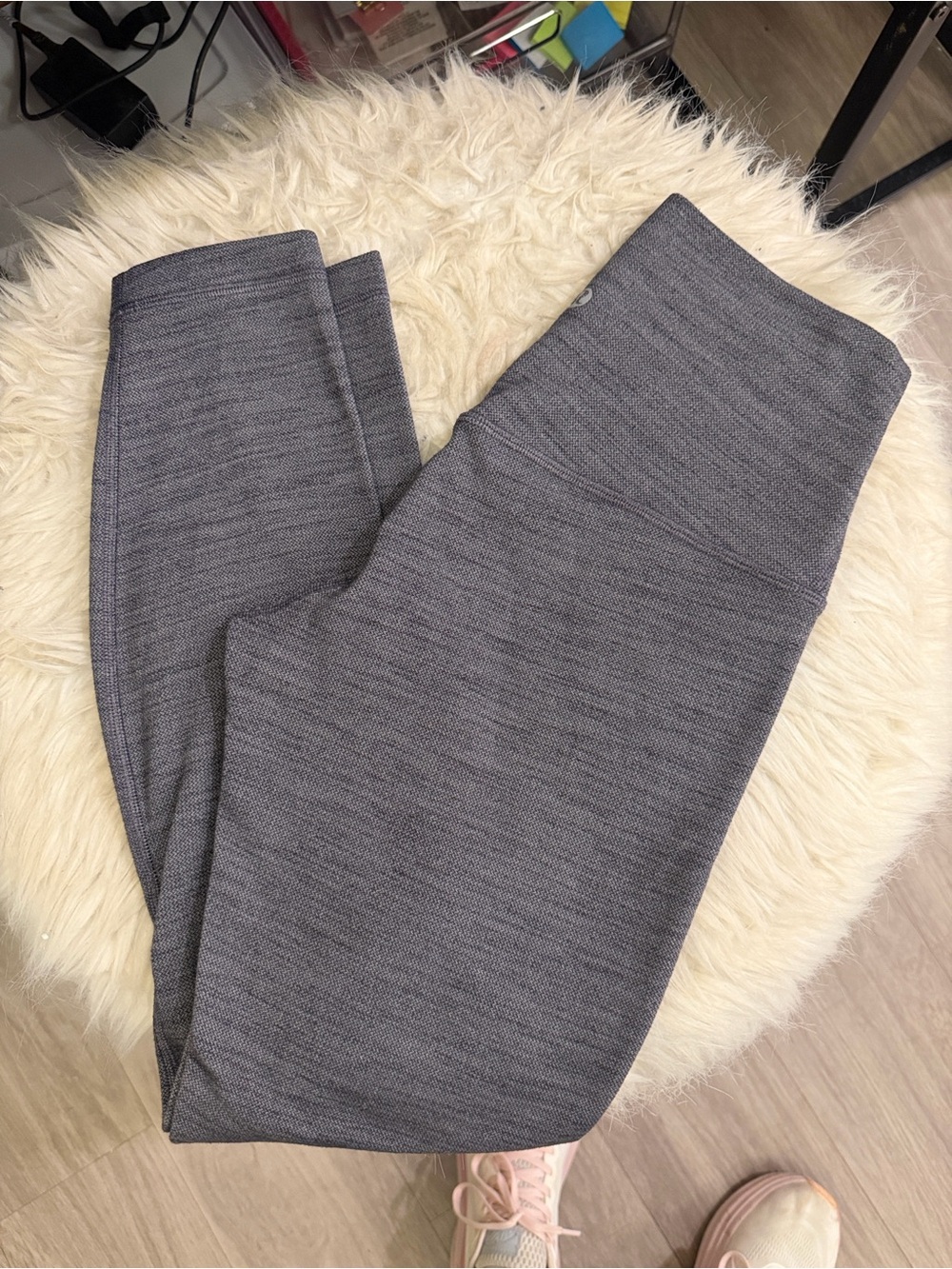 lululemon Heathered Grey Full length legging. 28 inch.